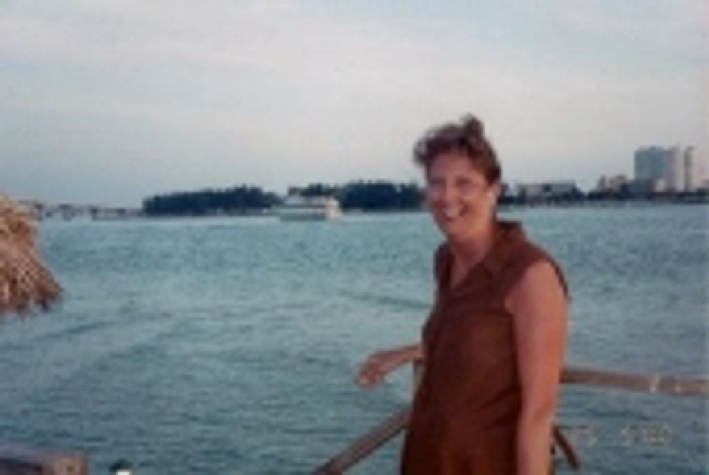 Peggy Hollon Piper