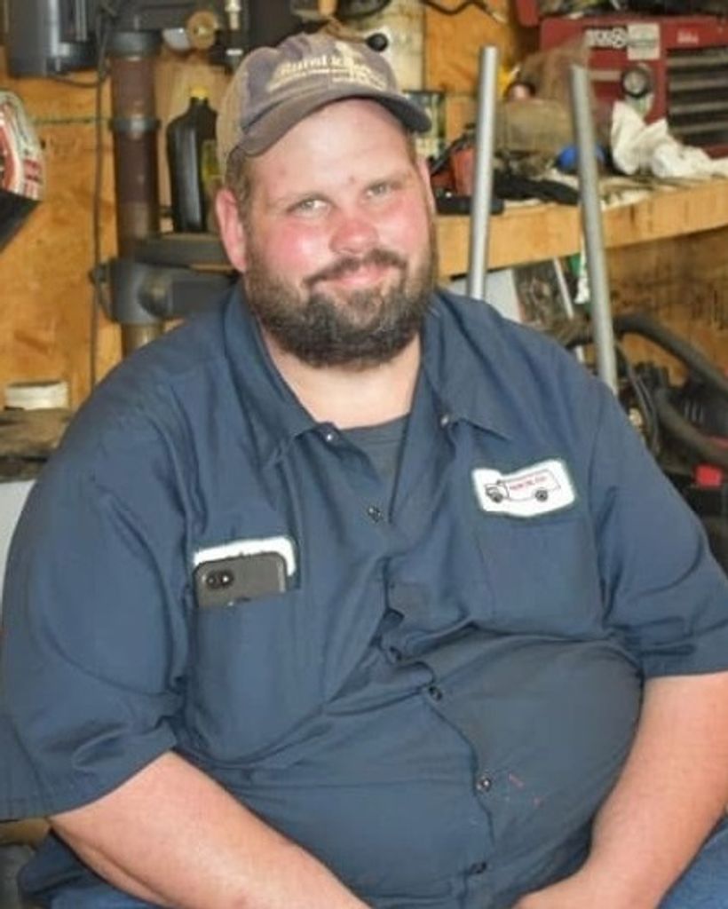 Cecil Christopher Kinder, Jr. Profile Photo