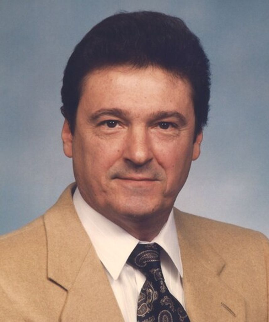 Ronald Thomas Profile Photo