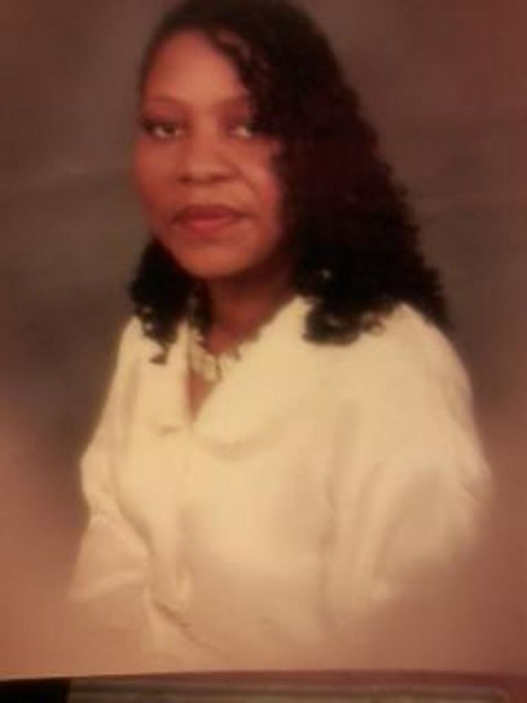 Velina Ampley Profile Photo