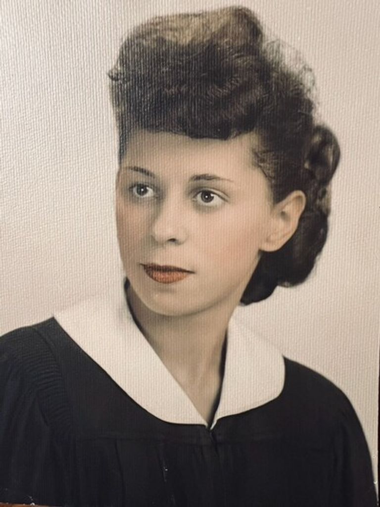 Marie Petrollese Profile Photo