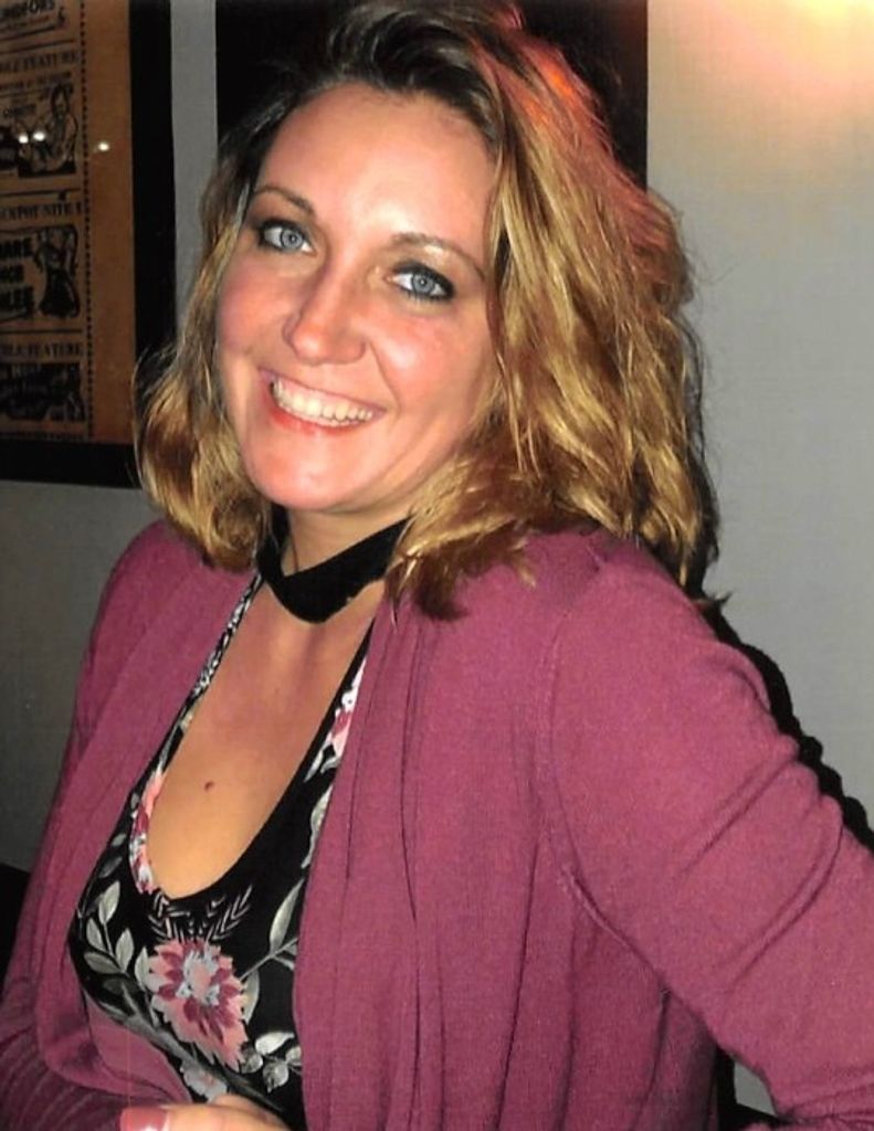 Amanda Kaye Burton Profile Photo
