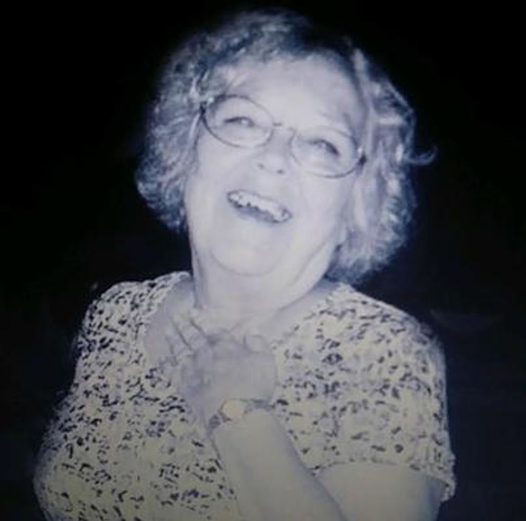 Joyce Jeanette Wallace Holmes