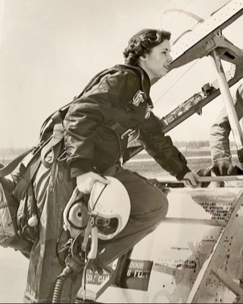 Carolyn Davis Profile Photo