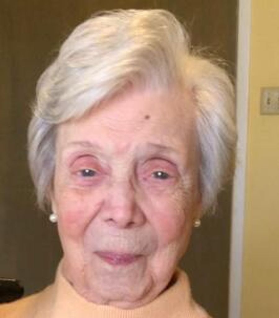 Mary Hewell Profile Photo