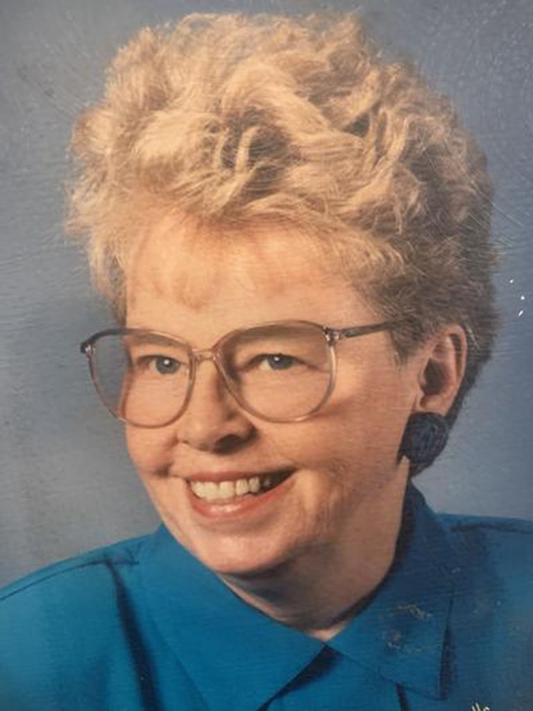Laura Mae Schlangen Profile Photo