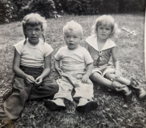 Eddie J Hollenbeck photo gallery thumbnail 7 of 236