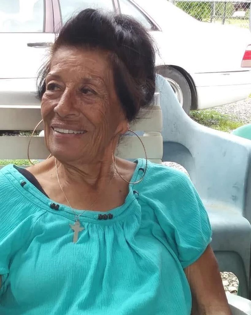 Theresa Esperanza Medína Braud Profile Photo