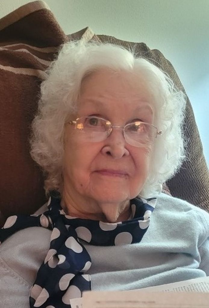 Helen Joan Simonis Profile Photo