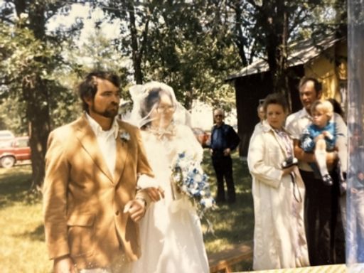 Wendy L Anderson photo gallery thumbnail 46 of 75