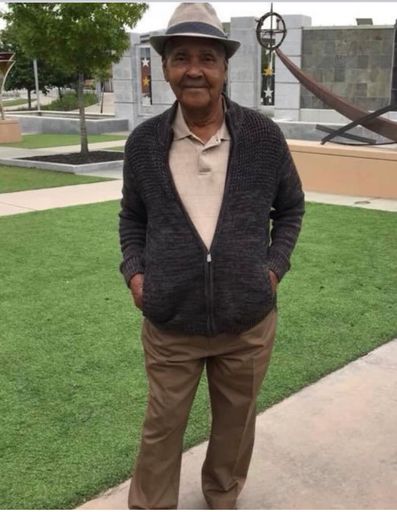 Antoine Gerard Duchatelier Sr. photo gallery thumbnail 68 of 203