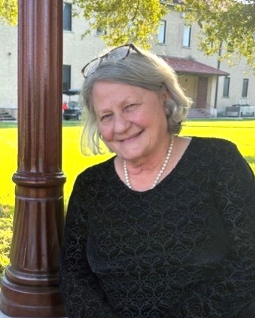 Loraine Underbrink Russek