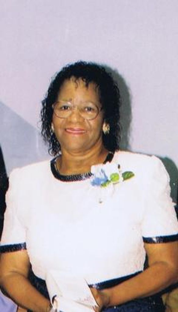 Pastor Pearl  Middleton