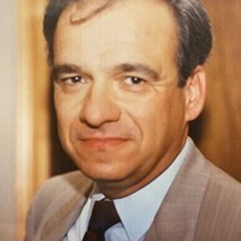 Ralph J Ricciardi