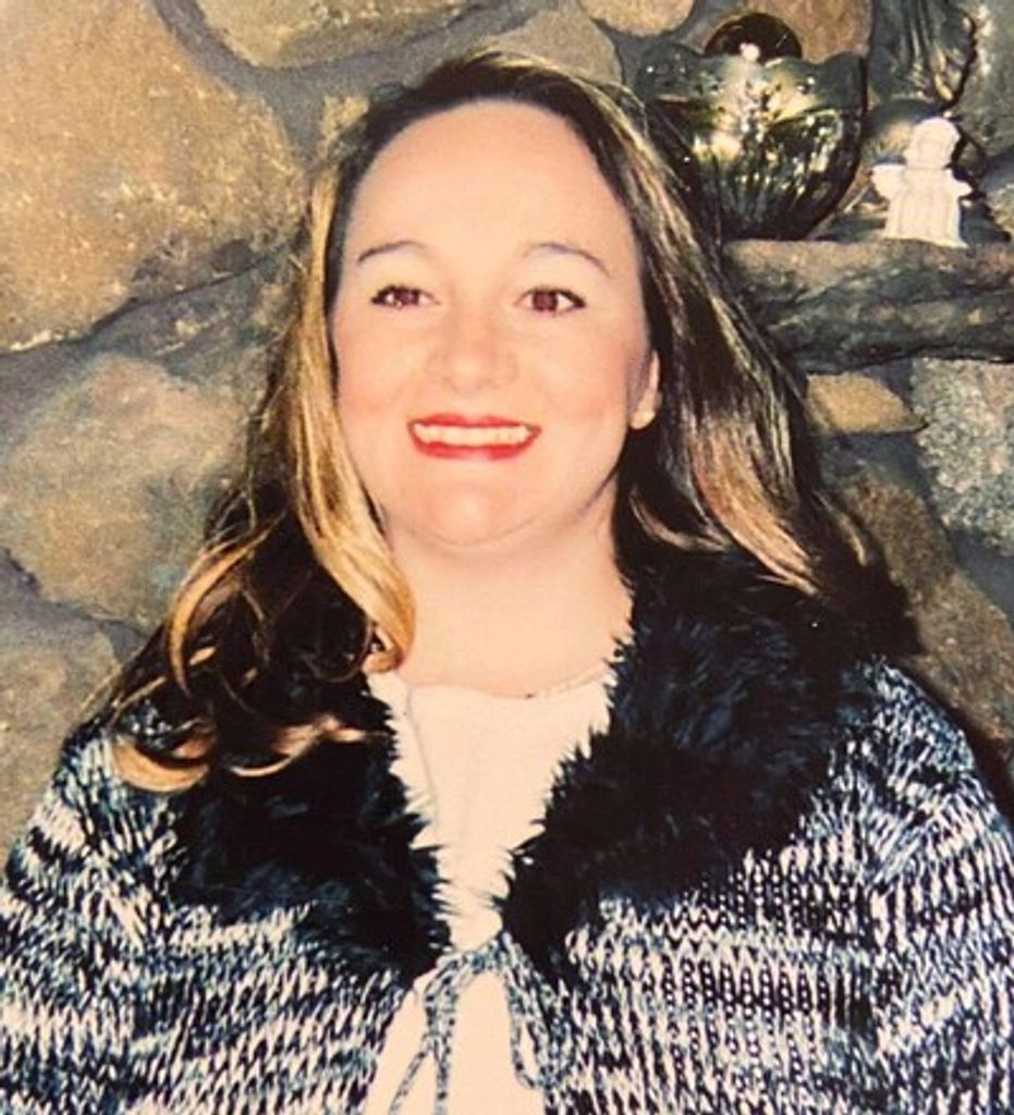 Amanda Lee Hitchmough Profile Photo