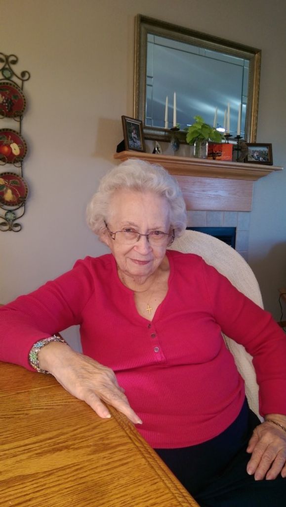 Esther Pastian Profile Photo