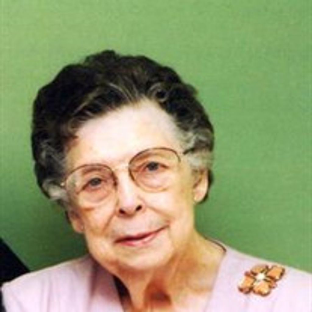 Bea "Oma" Roberts
