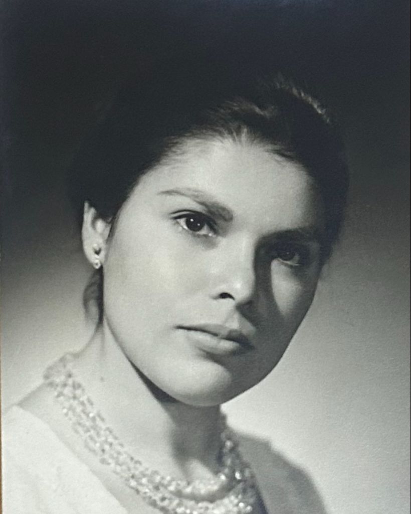 Alexandra Maria Harris