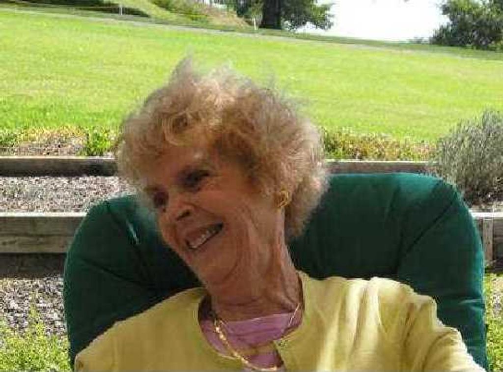 Maureen  Bear Harmon