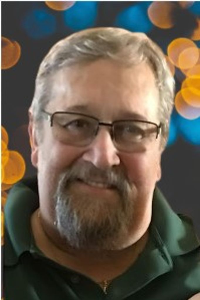 Daniel E. Shanholt