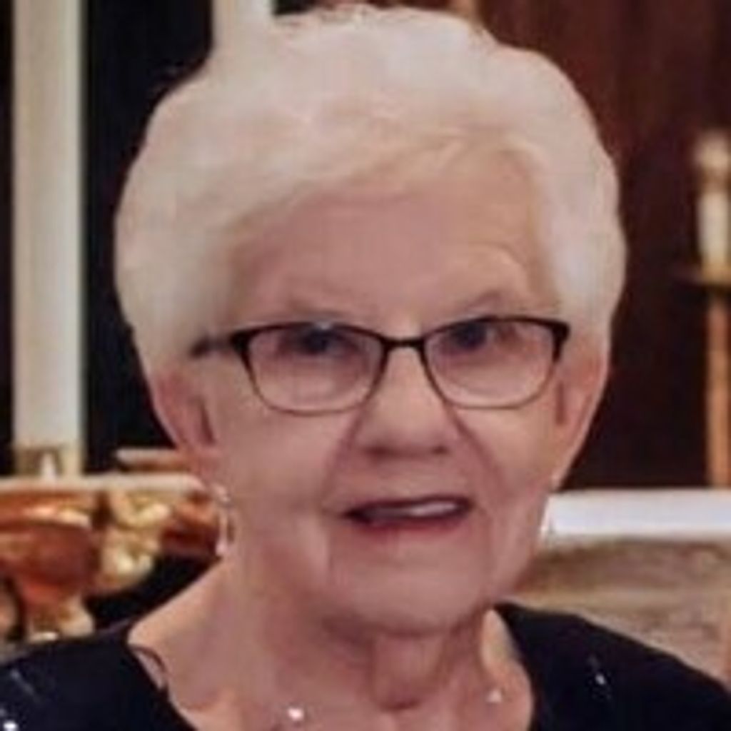 Vivian D Clune