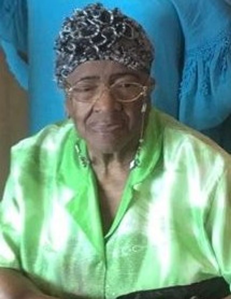Nicey Mae Eacholes