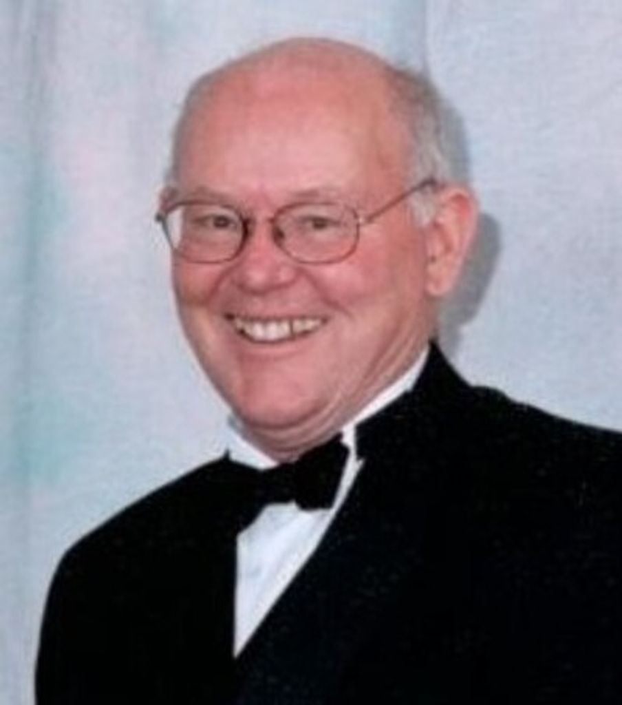 Paul Bruce Wells Profile Photo