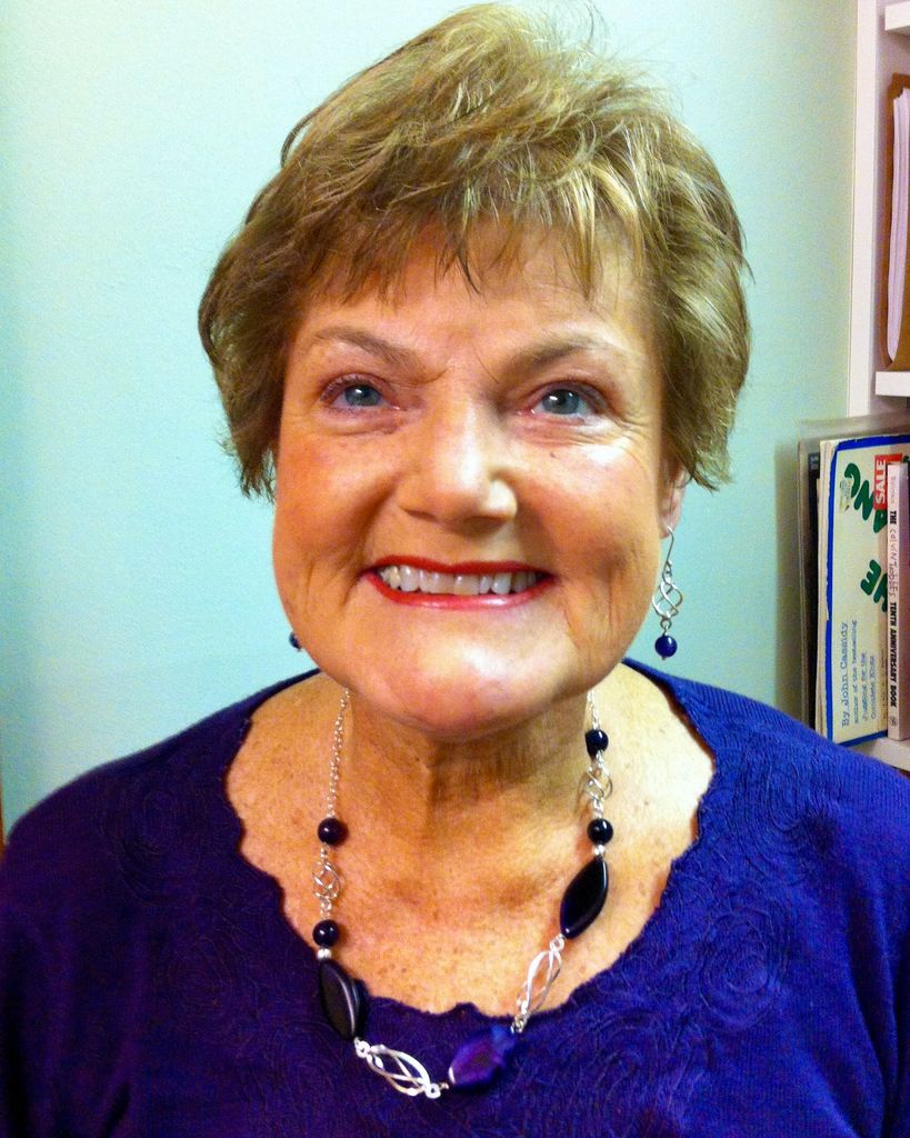 Vicky Dooley Mundis Profile Photo