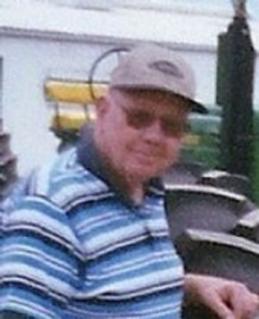 Arlo Holmes
