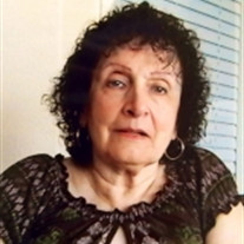 Jeanette J Groves