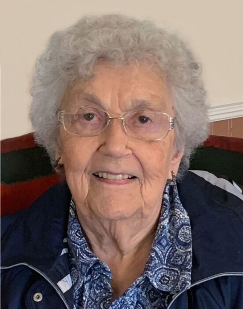 Pearl L. (Larson)  Christianson Profile Photo