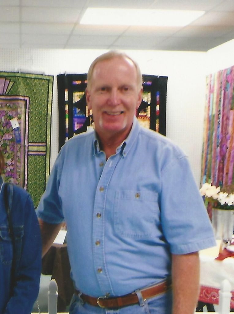 Russell Hanson Profile Photo