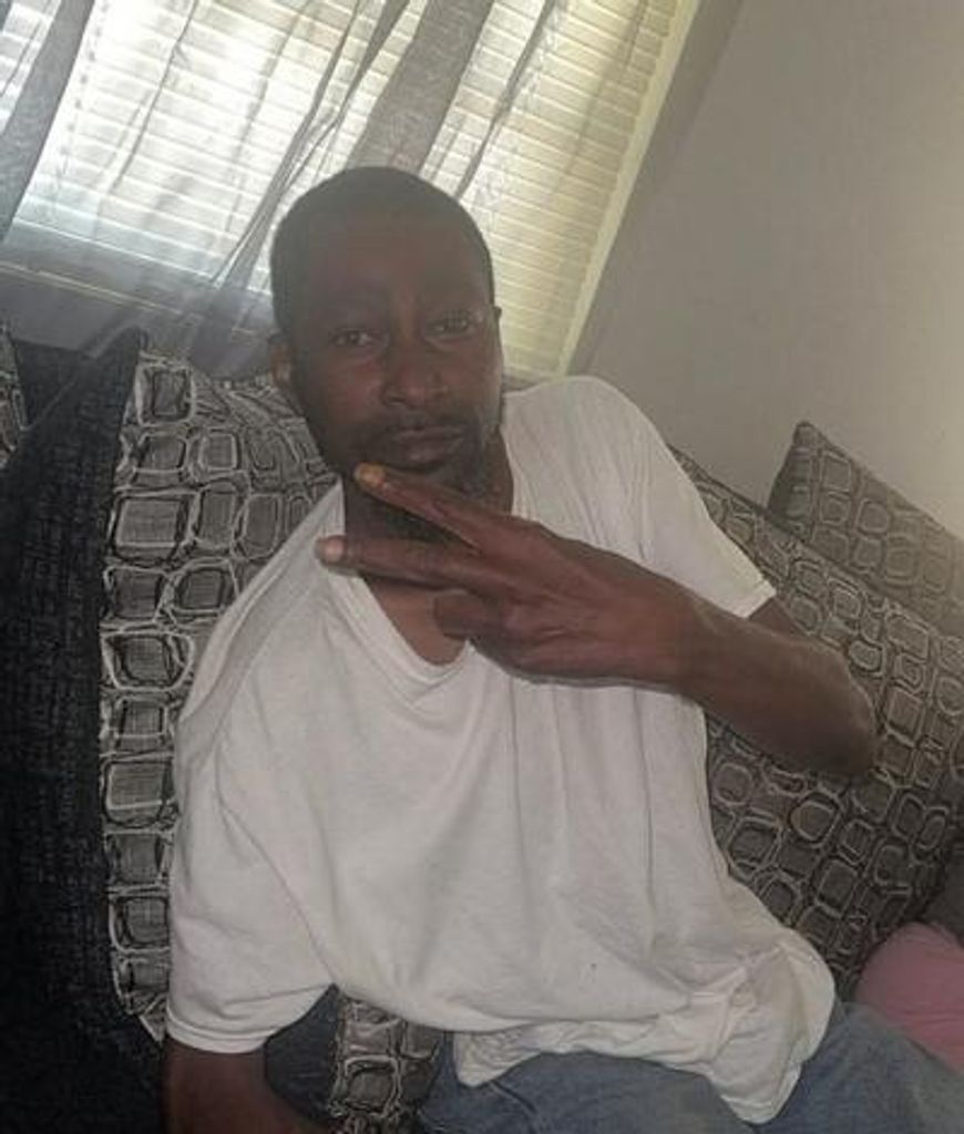 Carlos Antonio White