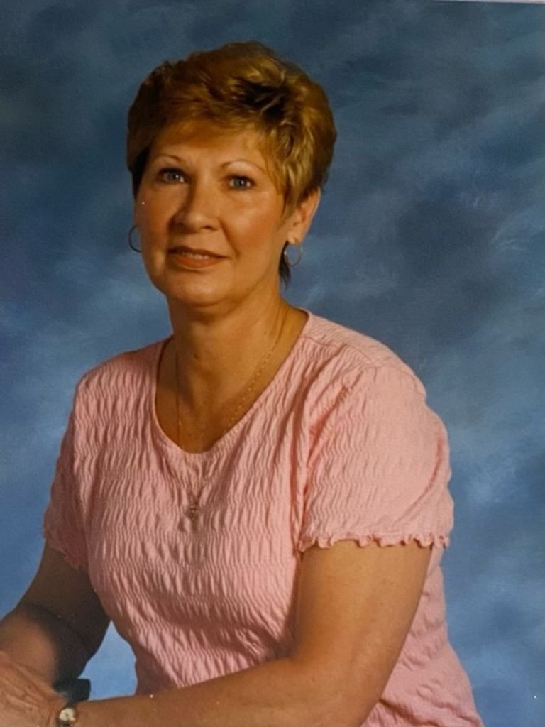 Sandra Lee (Smiley)  Garrison Popolow