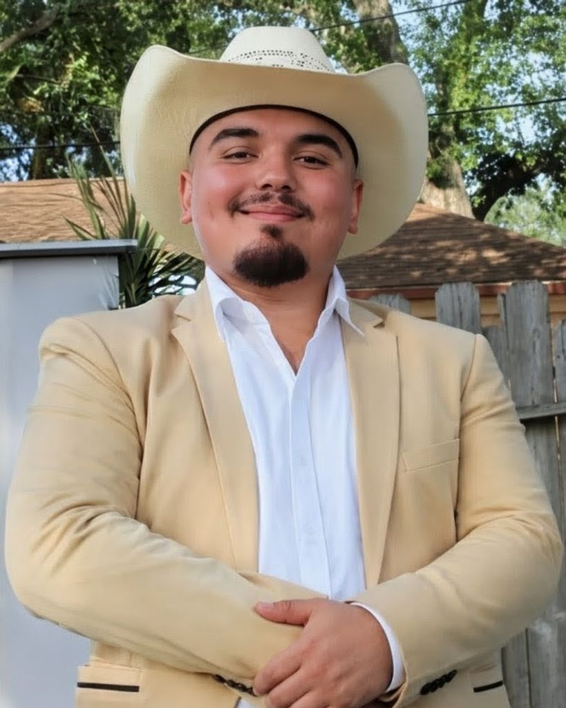 Angel Lee Davila Profile Photo