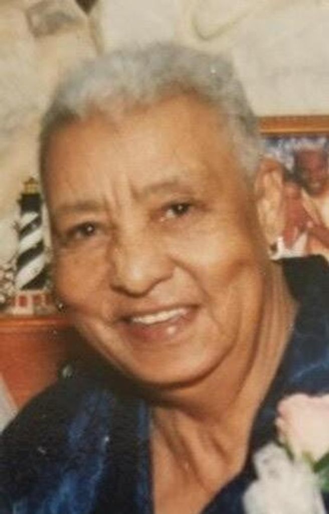 Elizabeth Foster Profile Photo