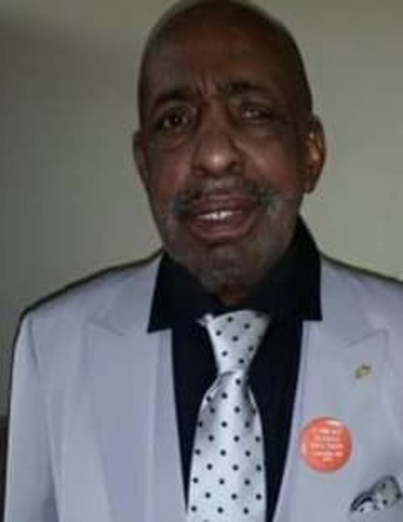 Raleigh Sinatra Holmes