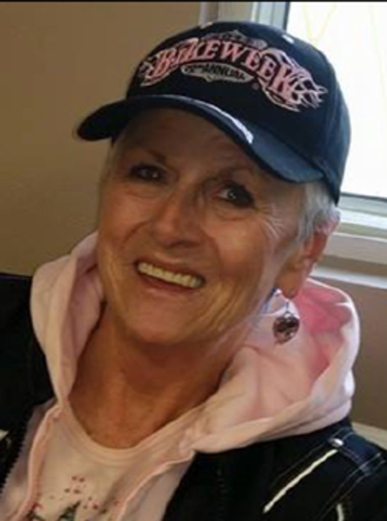 Linda (Richards)  Skidmore