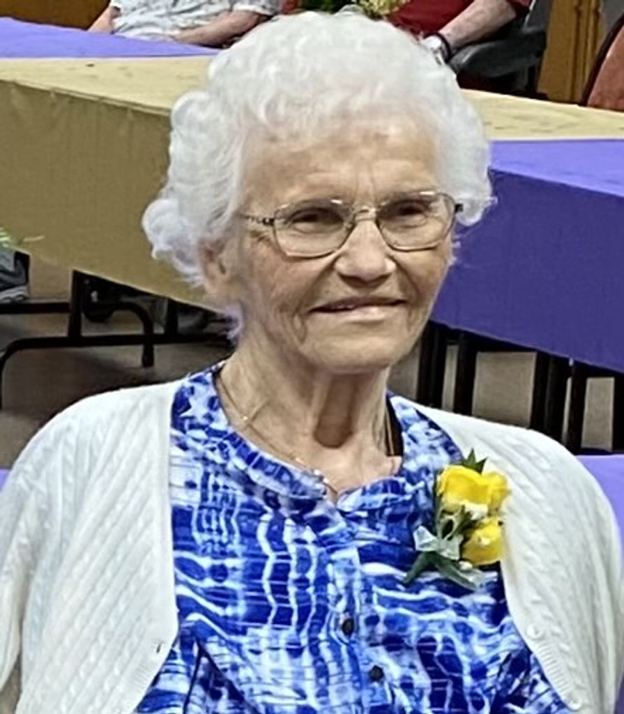 Helen Rozmiarek Profile Photo