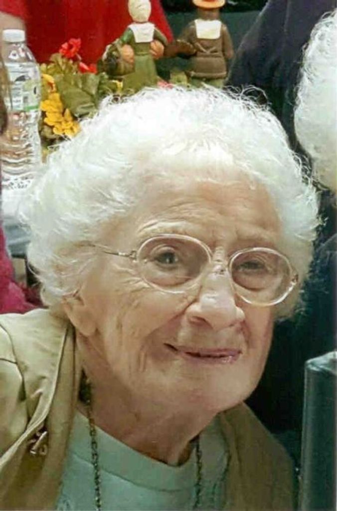 Lucy (Desabato)  Bell