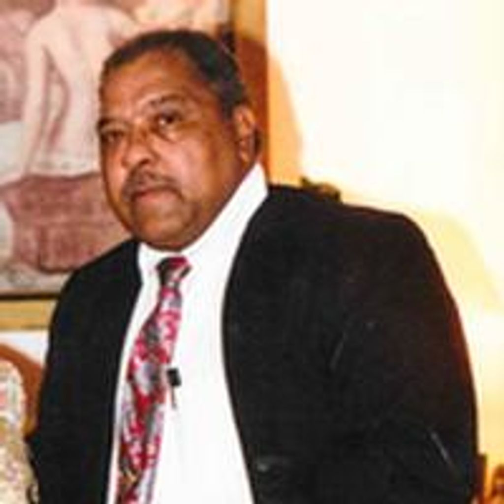Mr. Charles Simmons, Sr