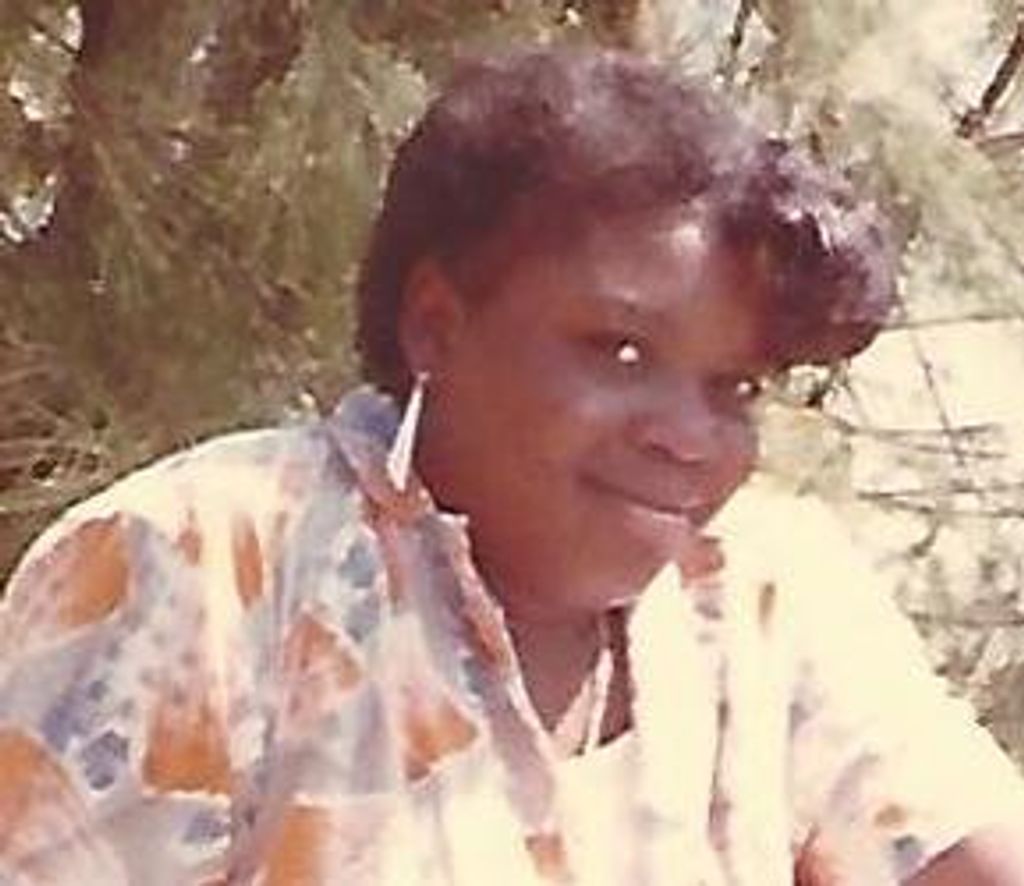 Queenelle Young Profile Photo