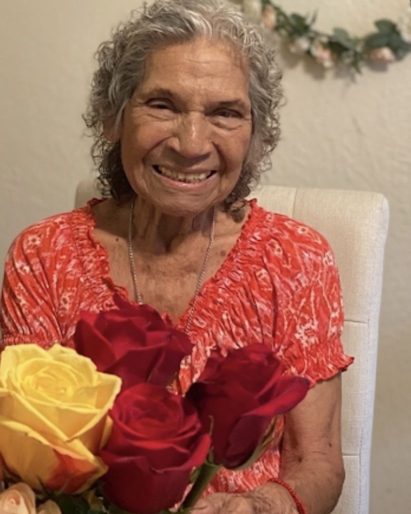 Carolina De Leon Gil Profile Photo