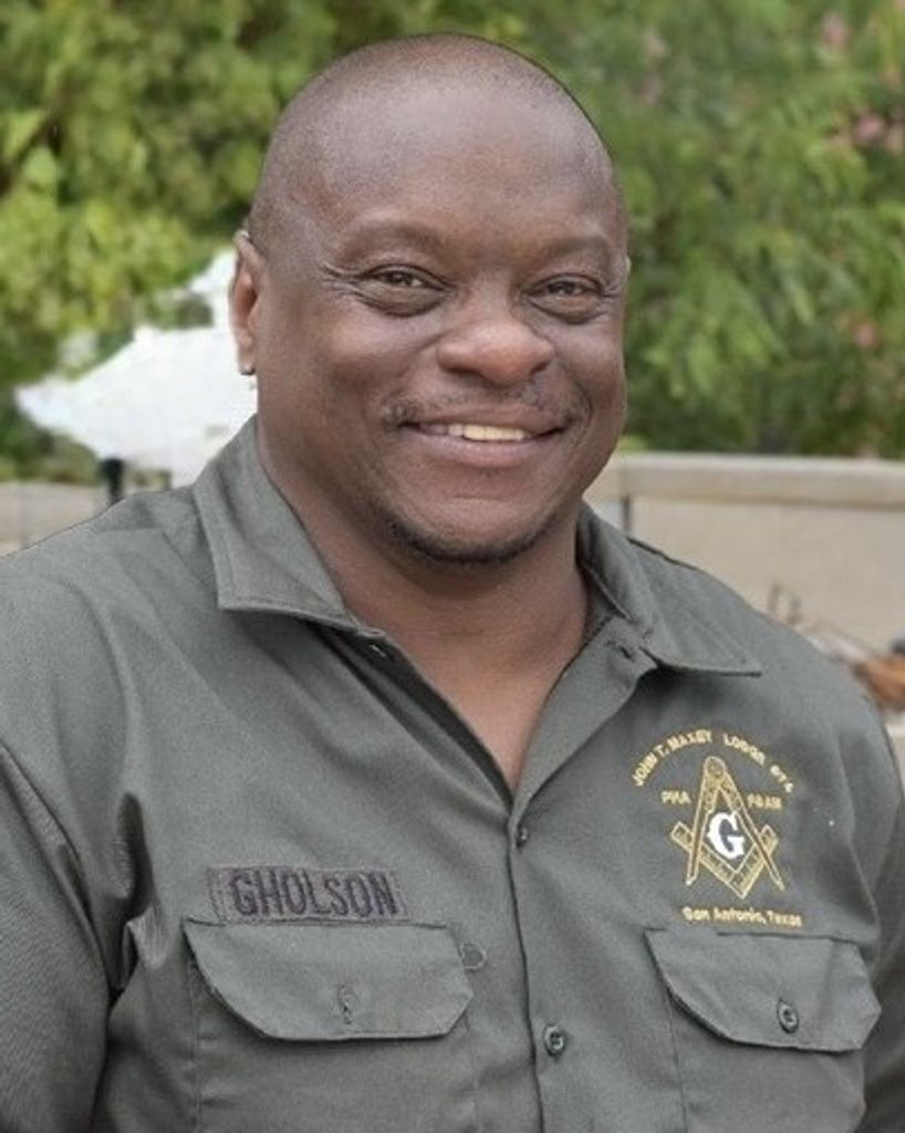 Andre DeVelle Gholson Profile Photo