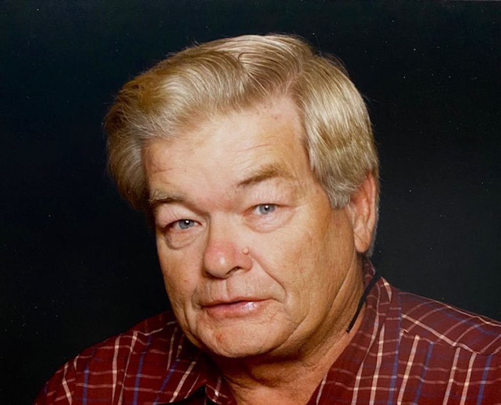 Stanley Reed Profile Photo