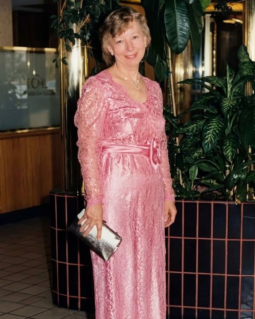 Dolores Lambatos