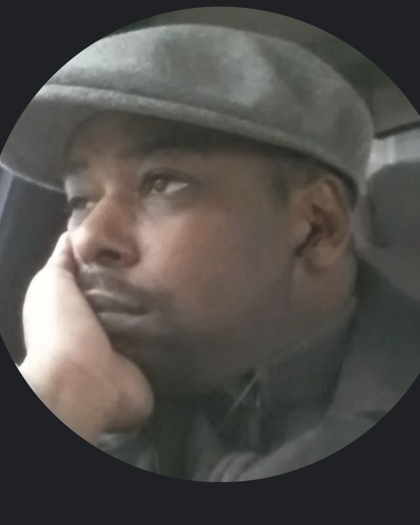 Russell Williams Profile Photo