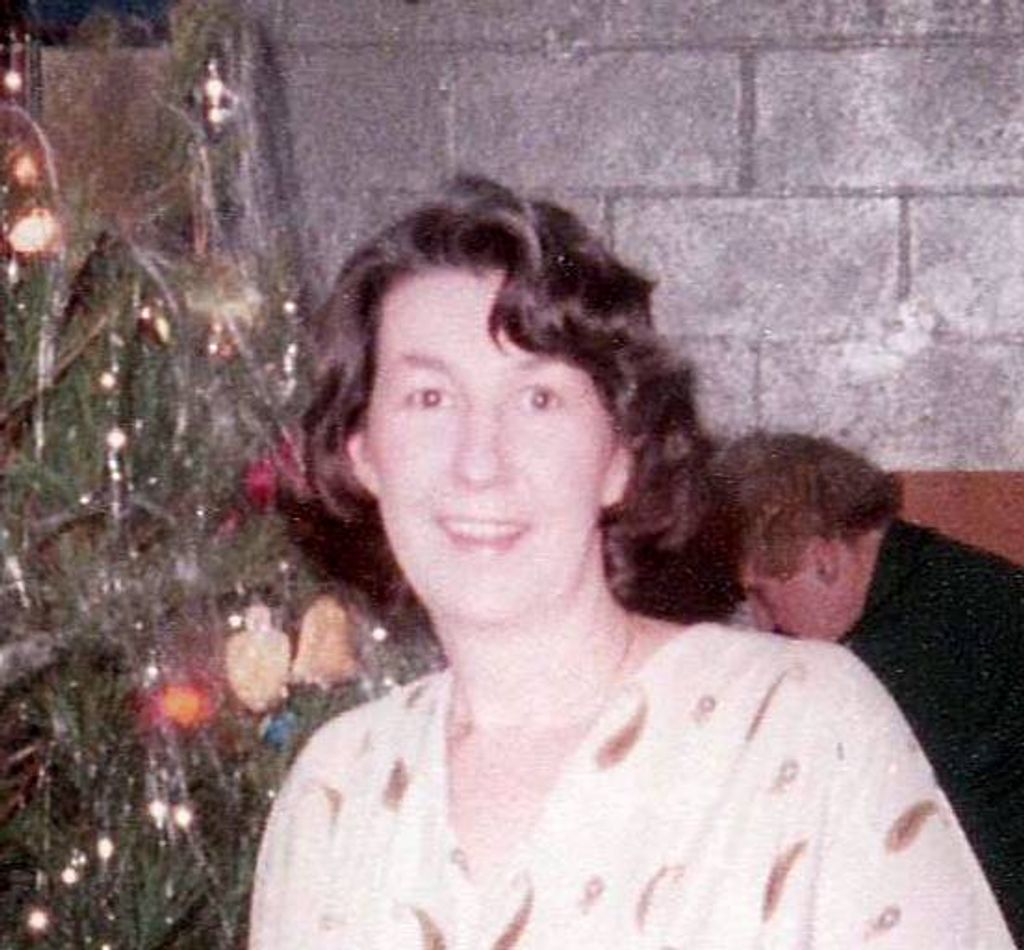 Betty (Lewis)  Preston