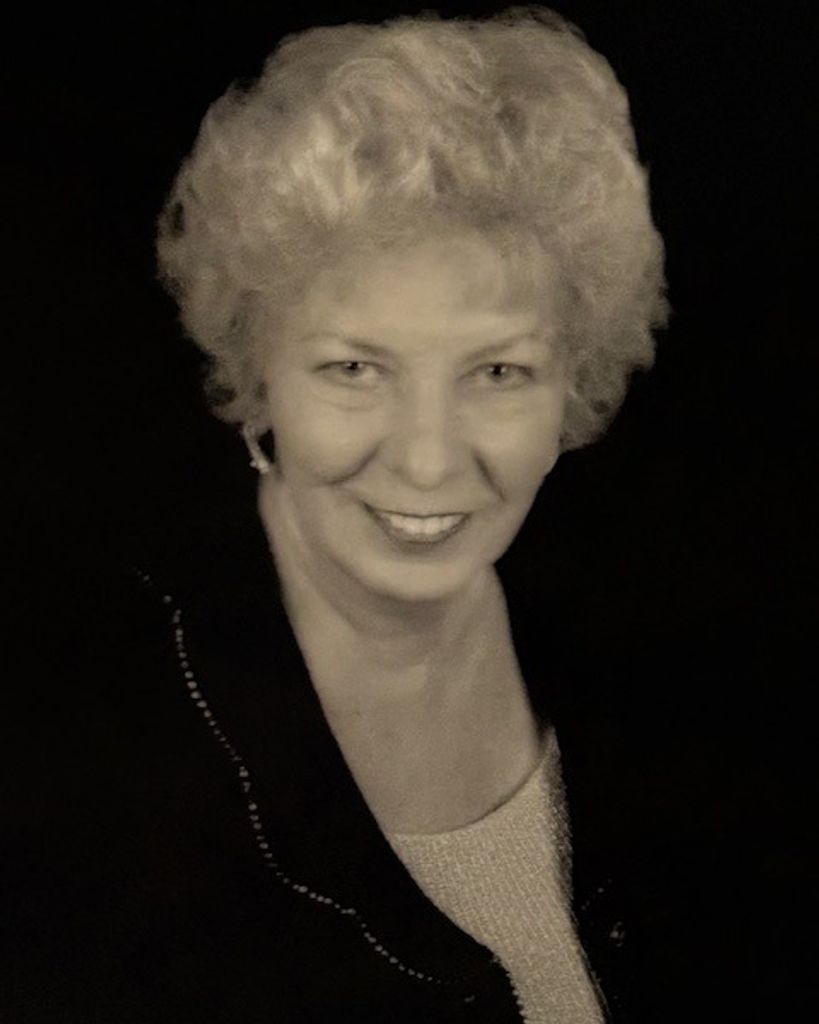 Sonja Louise (Lund) Davis
