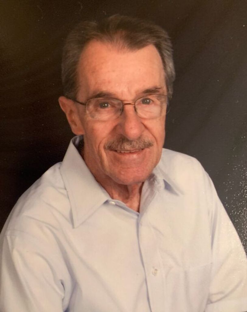 Mansfield, Raymond Profile Photo